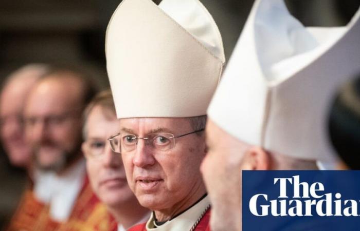 Bishop dit que davantage de membres du clergé du CdeE pourraient devoir démissionner suite au scandale des abus