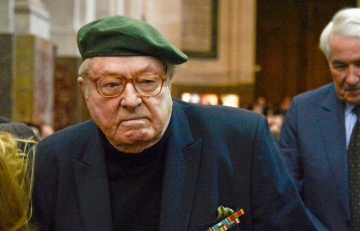 Jean-Marie Le Pen hospitalisé suite à une faiblesse générale