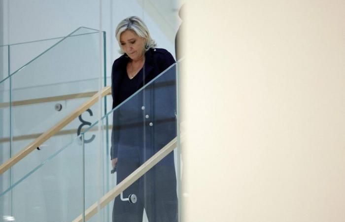 cinq ans de prison, dont deux ferme, et cinq ans d’inéligibilité requis contre Marine Le Pen