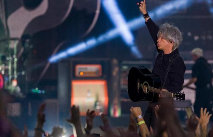 Indochine diffusera sur scène des photos de personnes décédées envoyées par leurs fans