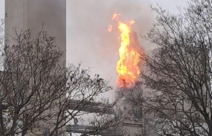 un silo de la coopérative agricole Bourgogne du Sud victime d’un important incendie à Beaune