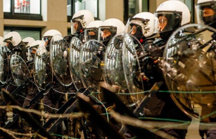 Tensions policières au centre de Bruxelles en marge de la visite de Bardella (photos et vidéos)