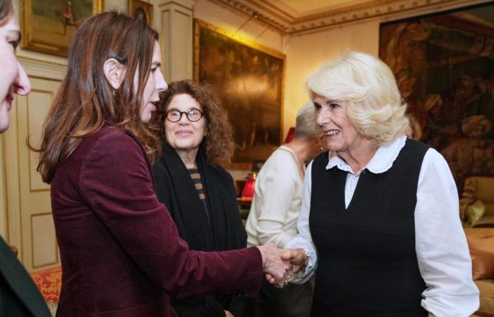 Camilla guérie ? De retour aux affaires après une absence à la taille, la Reine ne rassure pas vraiment sur sa santé