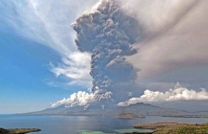 Les vacanciers sont coincés à Bali après une éruption volcanique