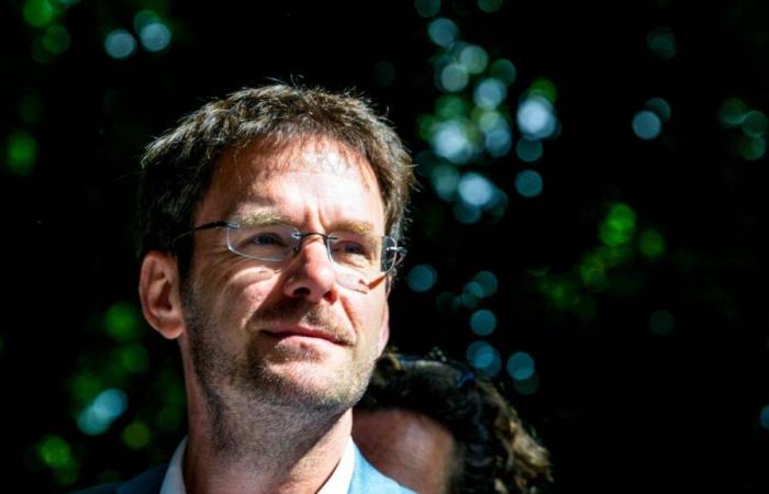 Hollande, Faure, Glucksmann… Ils apportent leur soutien à Nicolas Mayer-Rossignol, atteint d’un cancer