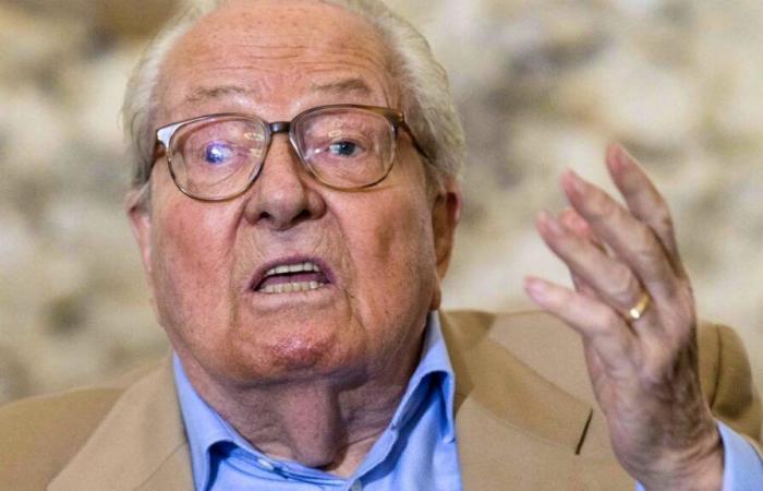 Agé de 96 ans, Jean-Marie Le Pen est hospitalisé