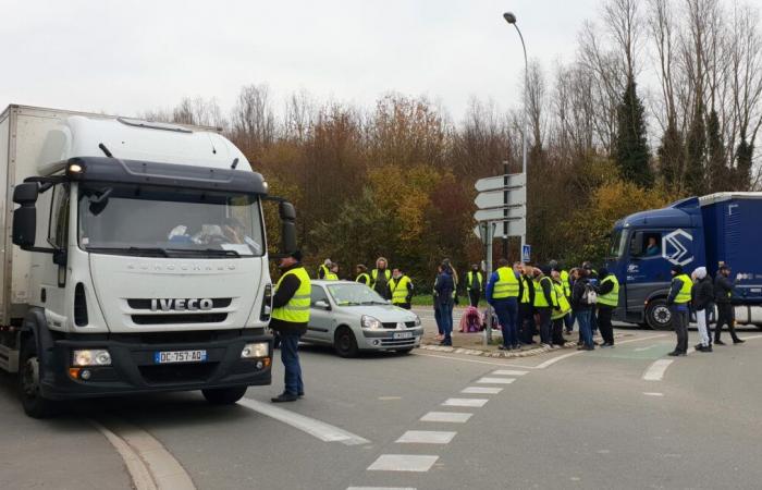 Les « gilets jaunes » seront-ils de retour sur les ronds-points ce week-end, au moins « pour se retrouver » ?