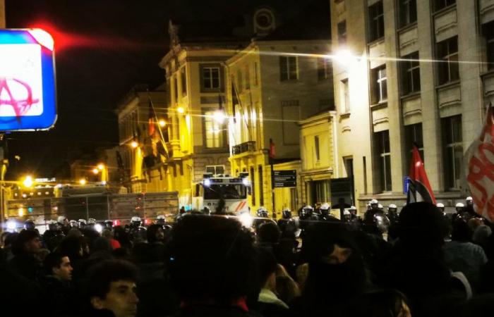 Affrontements entre policiers et manifestants lors d’une action contre l’arrivée de Jordan Bardella à Bruxelles