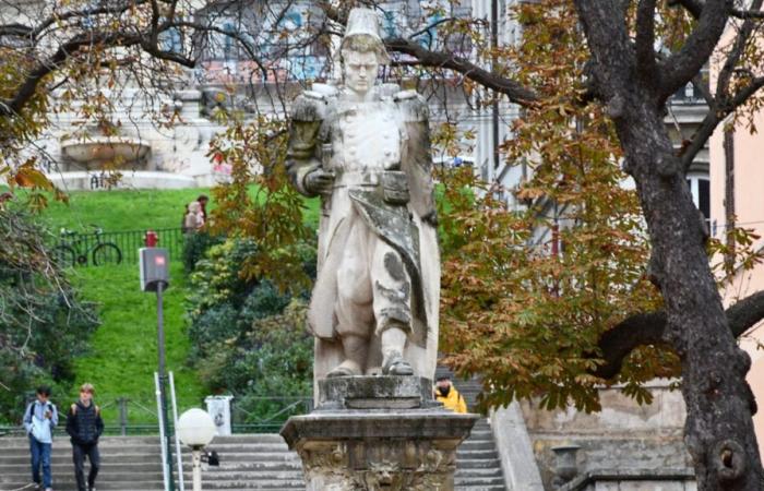 La statue du sergent Blandan à Lyon est-elle prêtée ?