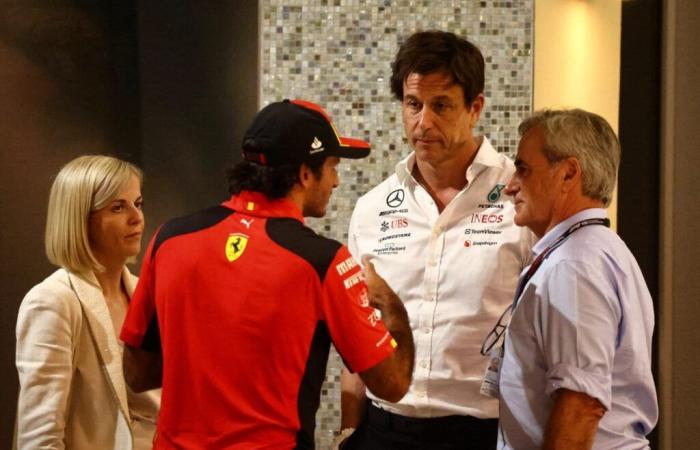 Hamilton-Ferrari, le clan Sainz a largué une bombe sur Mercedes