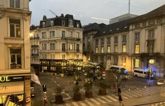 Tensions policières au centre de Bruxelles en marge de la visite de Bardella (photos et vidéos)