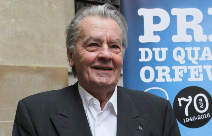 Alain Delon bisexuel ? Ces témoignages concordants diffusés pour la première fois