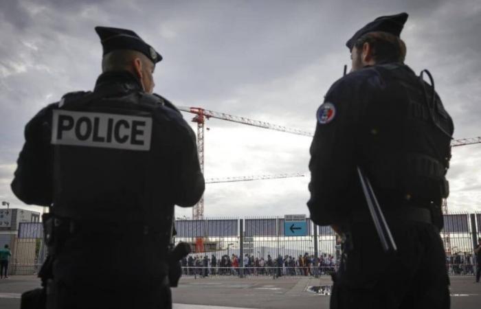 Blindé France-Israël. Stade vide, choc gauche