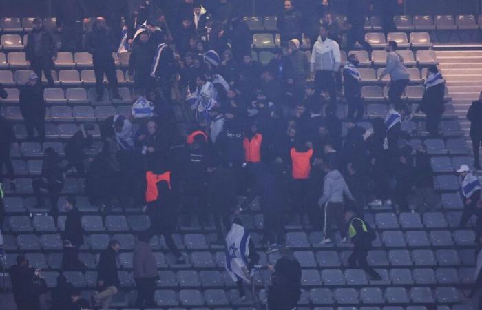 bagarre et mouvements de foule dans une tribune du Stade de France