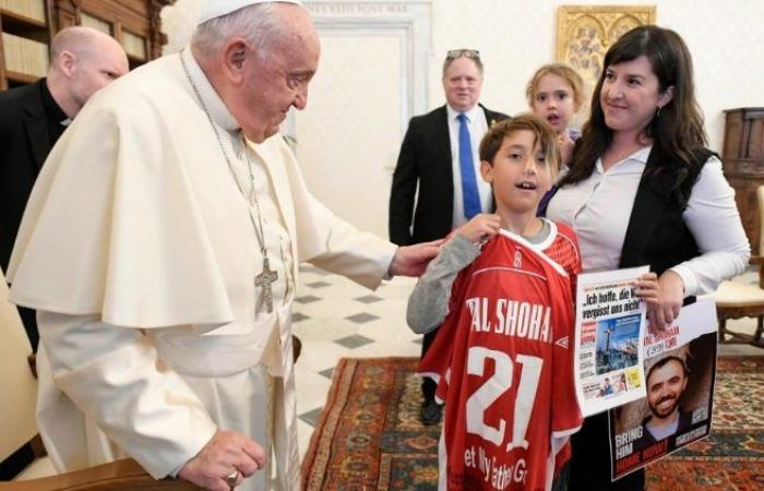 Le Pape a rencontré un groupe d’otages israéliens libérés à Gaza