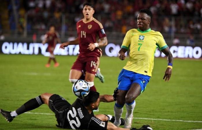 Résultat des qualifications pour la Coupe du monde, statistiques alors que Vinicius manque le penalty lors du tirage au sort