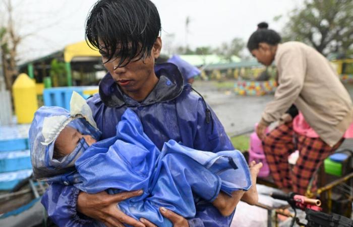 Le typhon Usagi, le cinquième en un mois, frappe les Philippines