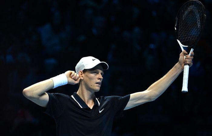 sur le terrain Sinner-Medvedev 1-0 (6-3/2-1) EN DIRECT – Finales ATP