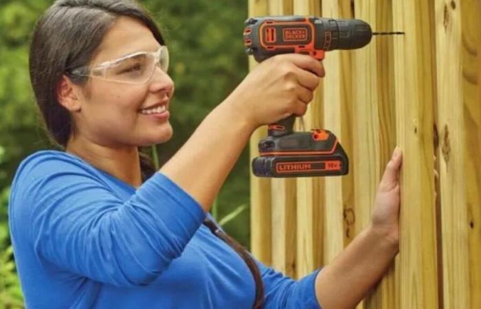 Cette perceuse visseuse Black + Decker à prix très compétitif séduira les bricoleurs