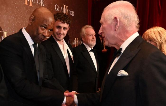 échange mémorable entre Charles III et Denzel Washington à la première de « Gladiator II »