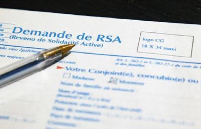 les départements menés par la droite et le centre menacent de suspendre le paiement du RSA