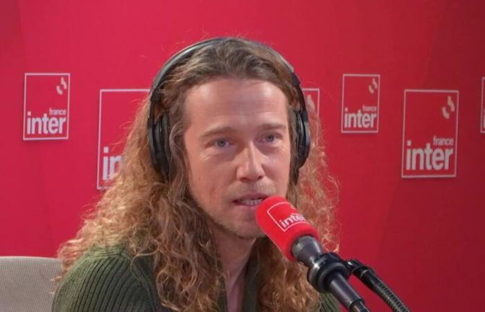 ce chanteur français dont il était « fou amoureux » et qui l’a inspiré pour son nouvel album (ZAPTV)