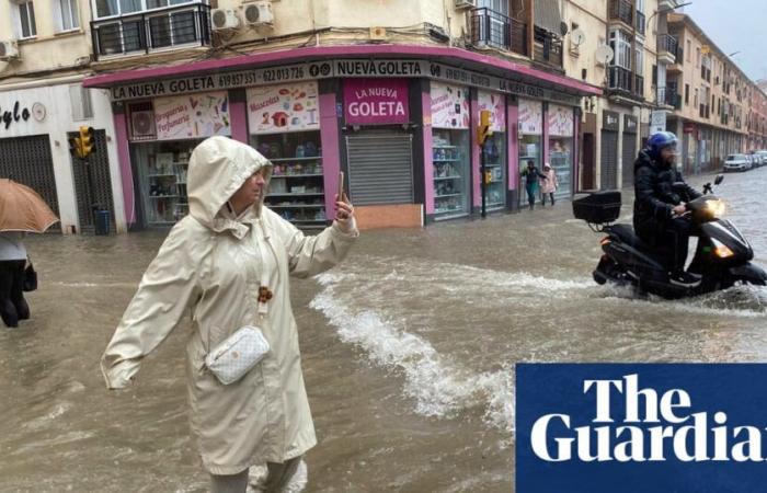 Les écoles fermées et les gens évacués alors que les pluies torrentielles reviennent en Espagne