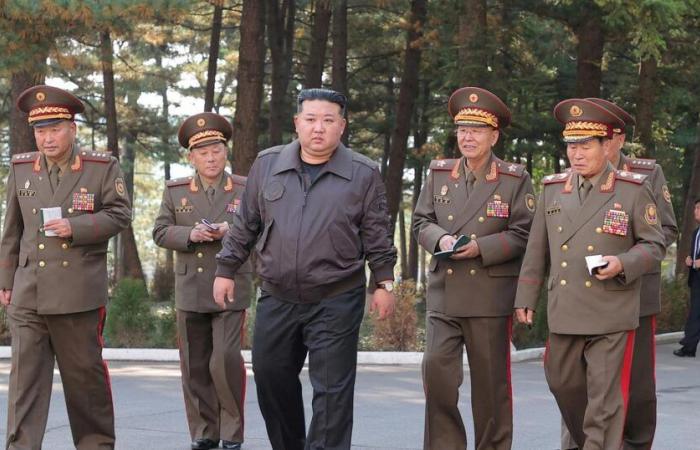 Kim Jong-un ordonne une « production massive » de drones explosifs