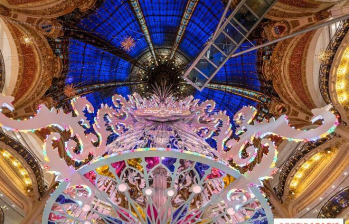 Inauguration des vitrines et du sapin de Noël aux Galeries Lafayette 2024 avec Vianney en vitrine