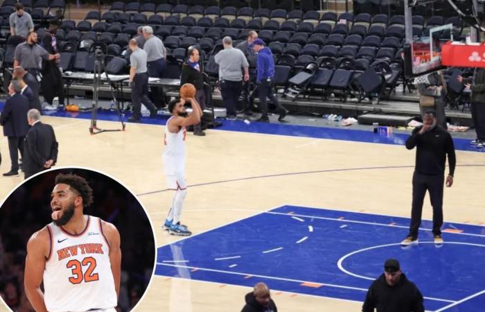 Karl-Anthony Towns des Knicks tire des lancers francs après une nuit monstre