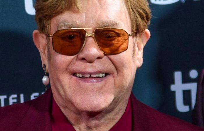 Elton John décrit son repas idéal dans le couloir de la mort