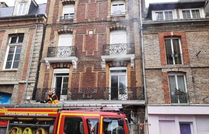 Un incendie en cours au centre-ville de Dieppe