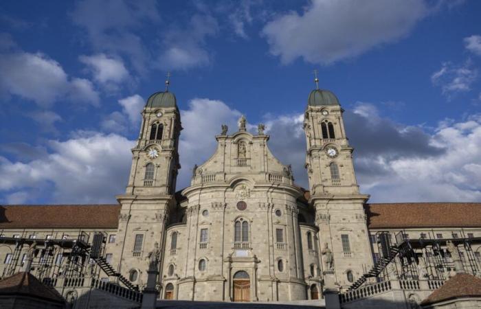 Incendie au monastère d’Einsiedeln – Alerte Suisse met en garde contre le développement de fumée