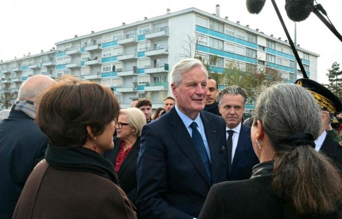 Devant les présidents des conseils départementaux, Michel Barnier fait des concessions sur les économies nécessaires et se dit ouvert à reconsidérer le cumul des mandats