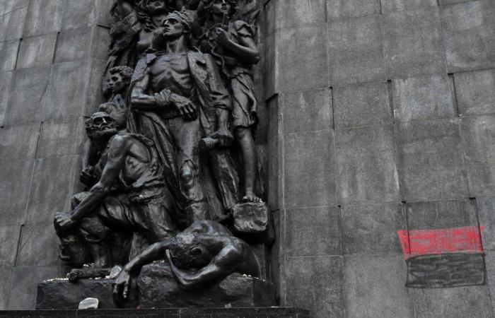 Le ministère polonais des Affaires étrangères dénonce un acte de vandalisme contre le monument de l’insurrection du ghetto de Varsovie