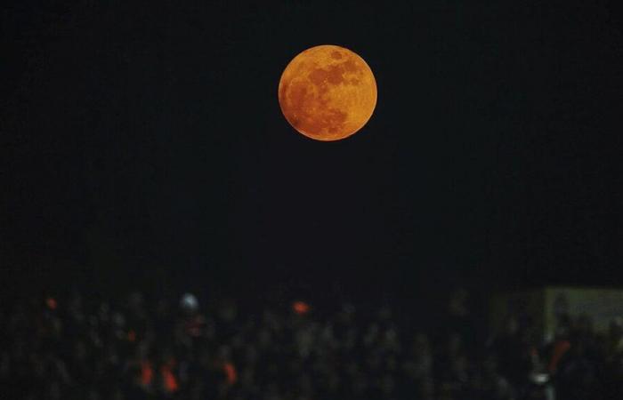 où, quand et comment admirer la dernière « Supermoon » de l’année ?