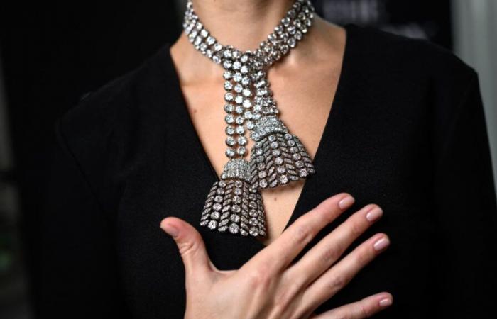 un collier de diamants ayant appartenu à Marie-Antoinette a été vendu pour 4,5 millions d’euros