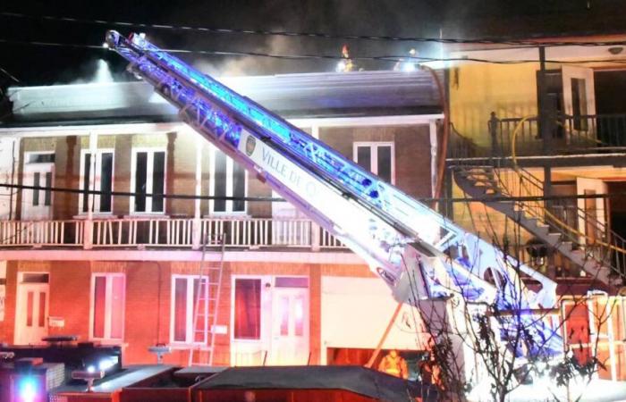 Incendie dans un triplex à Québec, les résidents évacués