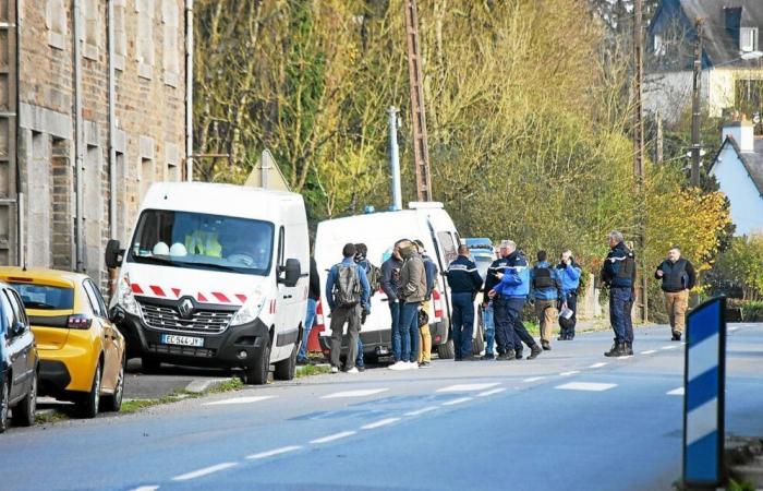 un homme inculpé et emprisonné