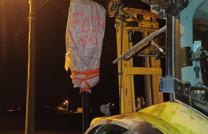 Les agriculteurs de l’Oise relancent la mobilisation en couvrant les radars