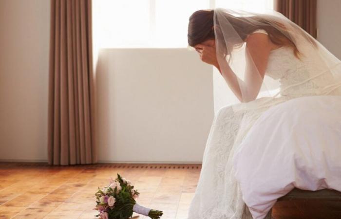 Elle impose un repas végétalien à son mariage et fond en larmes lorsque les invités commandent… une pizza.