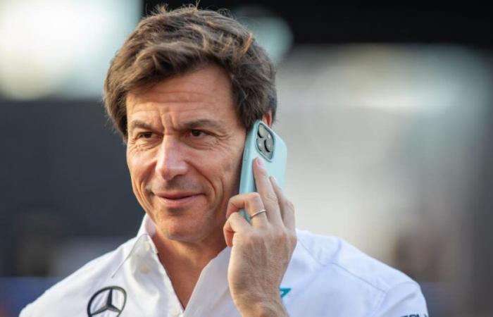 Un champion du monde dans le viseur de Toto Wolff