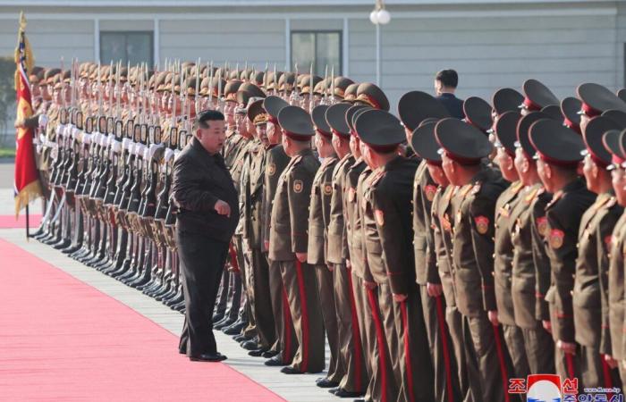 Kim Jong-un ordonne la « production de masse » de drones explosifs