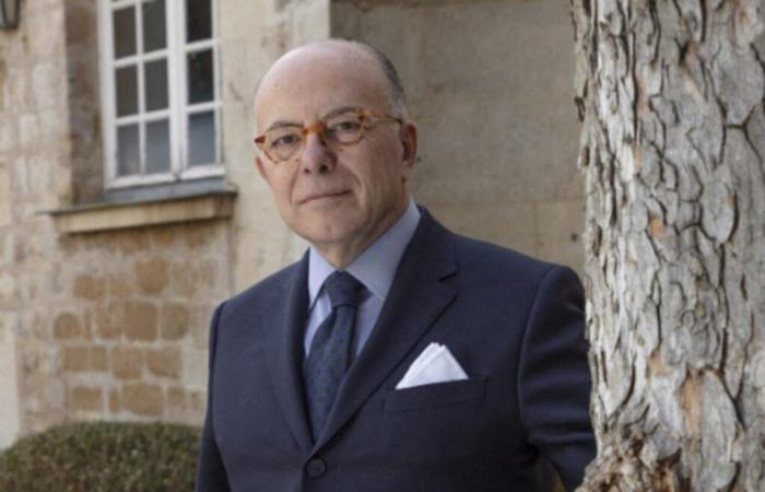 L’ancien Premier ministre Bernard Cazeneuve invité à un salon du livre près de Caen