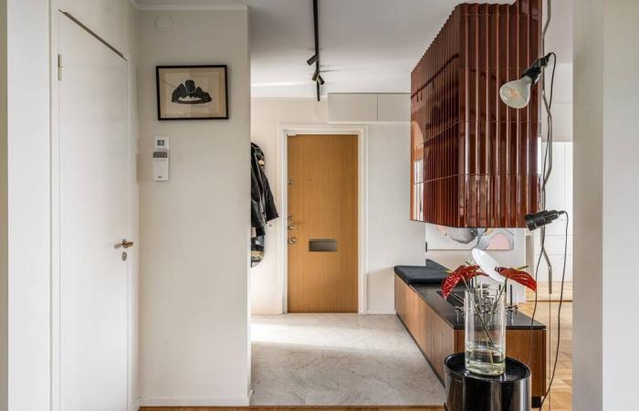 Un appartement rénové de 87m2 dans un esprit mid-century