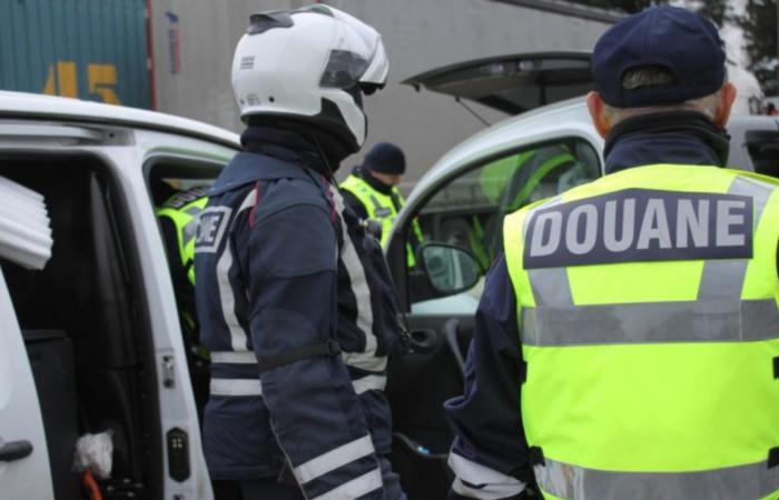 Landais. Une course-poursuite entre des douaniers et deux individus se termine par un accident