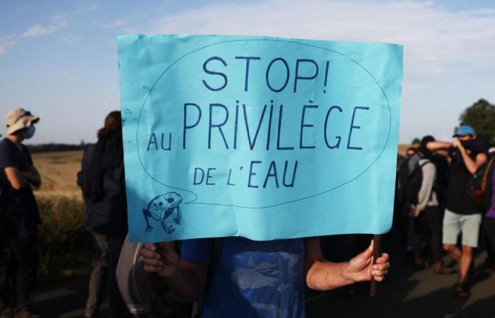 à Vienne, des centaines d’opposants ont manifesté dans “une ambiance joyeuse”