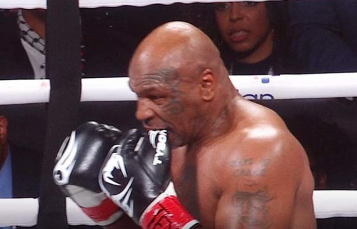 C’était par curiosité qu’il ait mordu le gant de Mike Tyson pendant le match