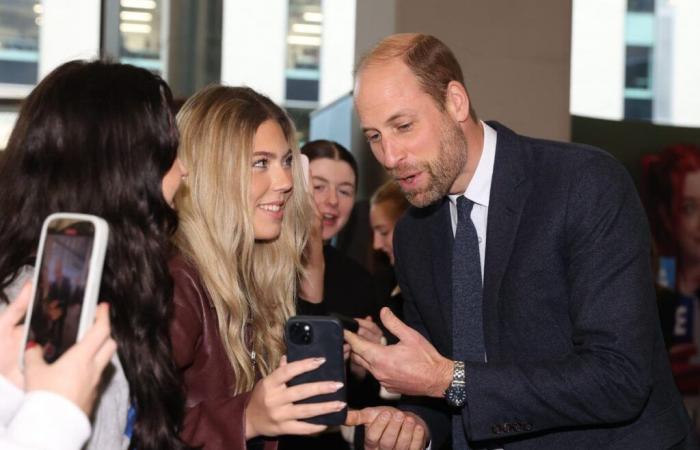 Le prince William présente les premières excuses de TikTok alors que le roi Charles ouvre une banque alimentaire