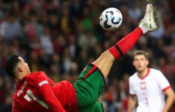 Un ciseau et un doublé pour Ronaldo, toujours plus haut